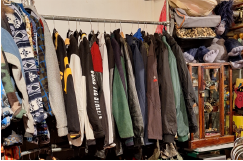 een foto van kledinng